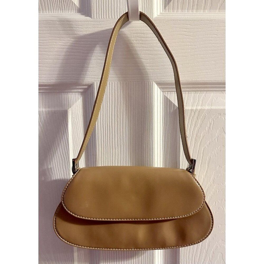 Liz Claiborne Woman’s Tan Small Shoulder Baguette White Stitches